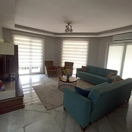 Grandvadi Kapali Isitmali Havuz Villa *