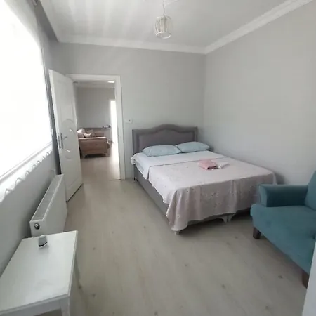 Grandvadi Kapali Isitmali Havuz Villa *