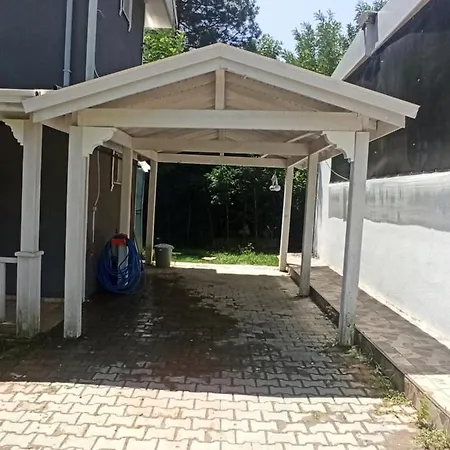Grandvadi Kapali Isitmali Havuz *
