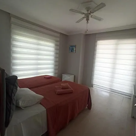 Grandvadi Kapali Isitmali Havuz Villa Sapanca