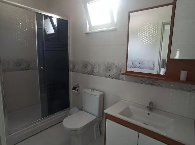 Grandvadi Kapali Isitmali Havuz * Sapanca