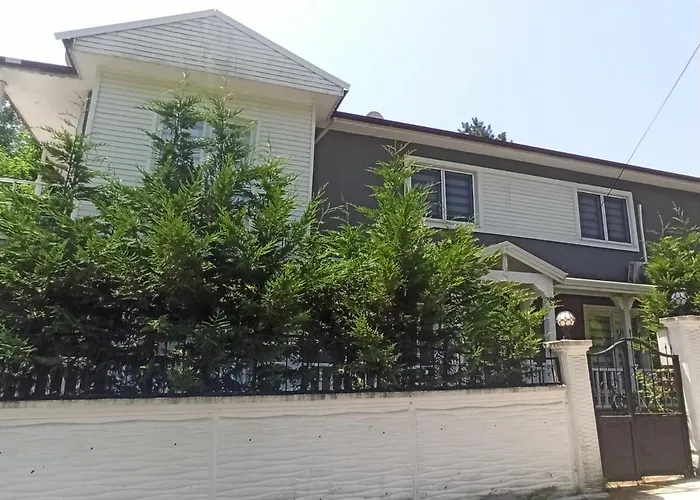 Grandvadi Kapali Isitmali Havuz * Sapanca