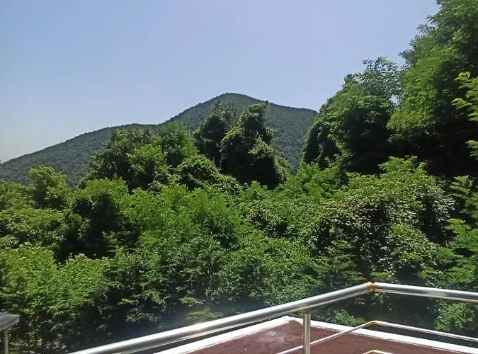 Grandvadi Kapali Isitmali Havuz Sapanca