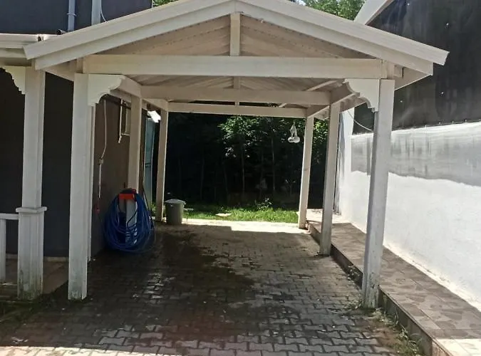 Grandvadi Kapali Isitmali Havuz *