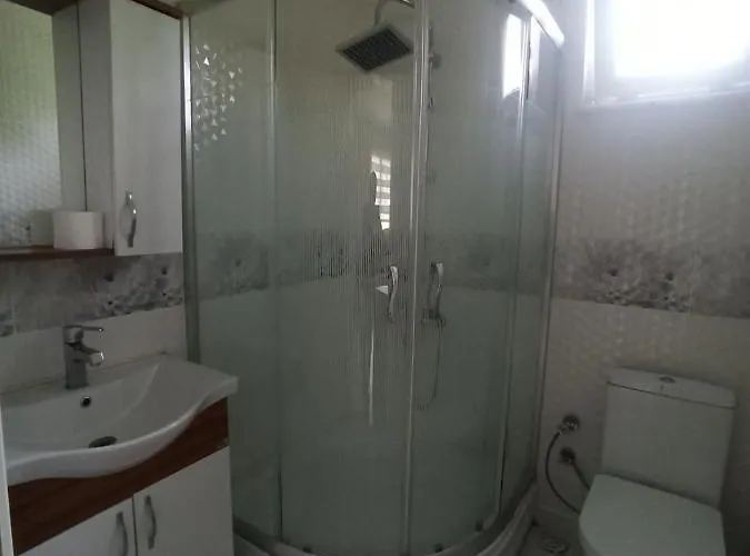 Grandvadi Kapali Isitmali Havuz